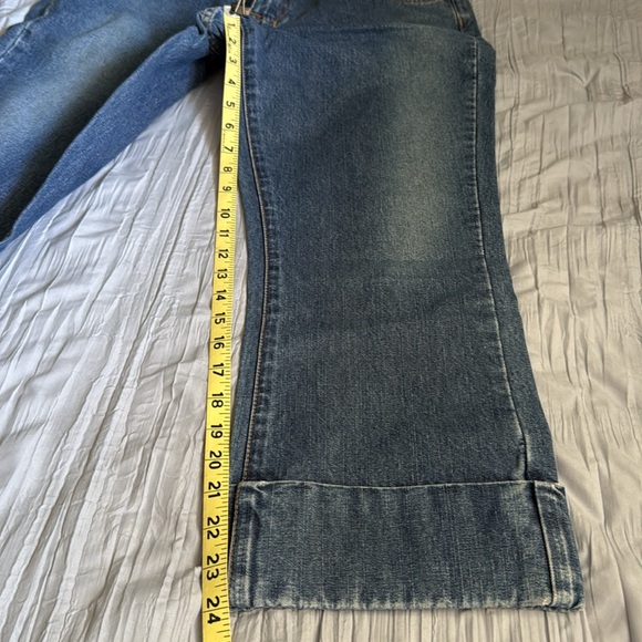 Women’s Calvin Kline Cropped Jeans With Cuff and Button Fly - Size 10 - Picture 11 of 11